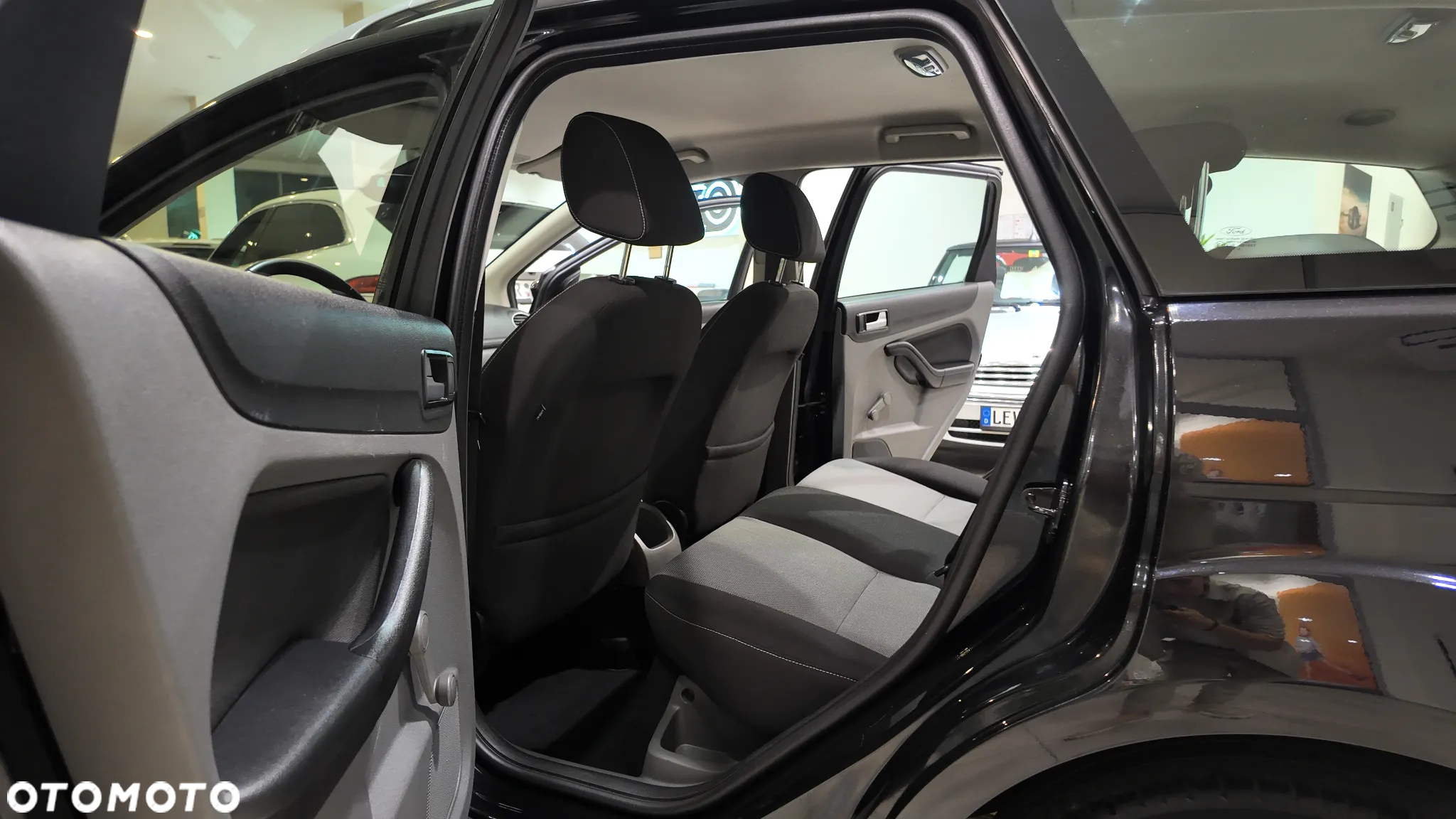 Ford Focus 1.6 TDCi Ambiente - 33