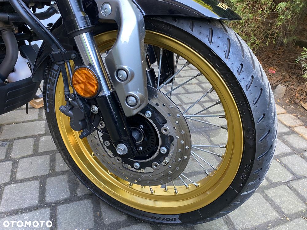 Yamaha XSR - 32