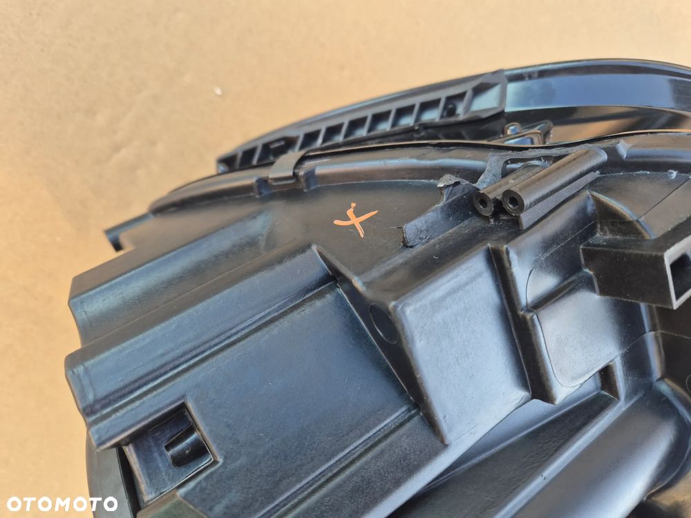 VW Tiguan II lampa prawa.2015-2020.Zwykła .Taiwan. - 11