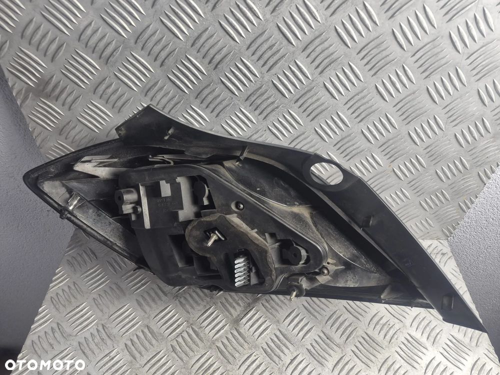 Lampa tylna Lewa strona Opel Astra H 24451835 - 5