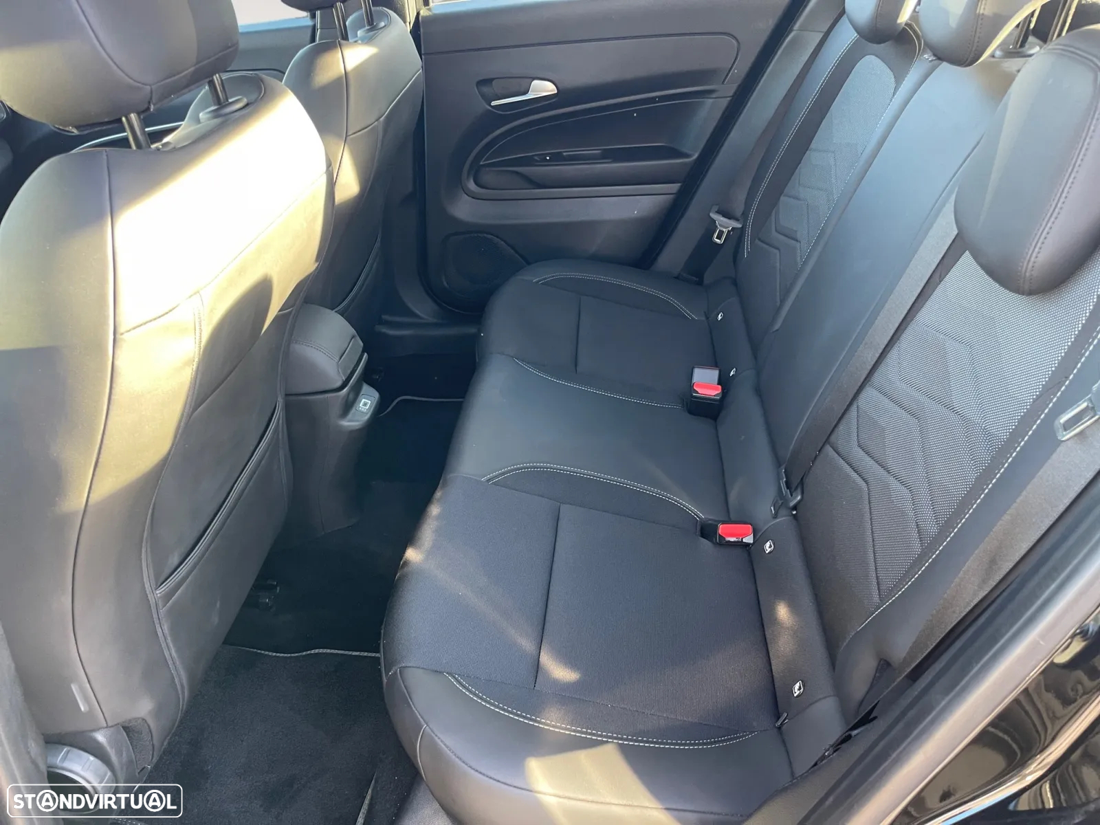 Jeep Avenger 1.2 GSE T3 Altitude - 15