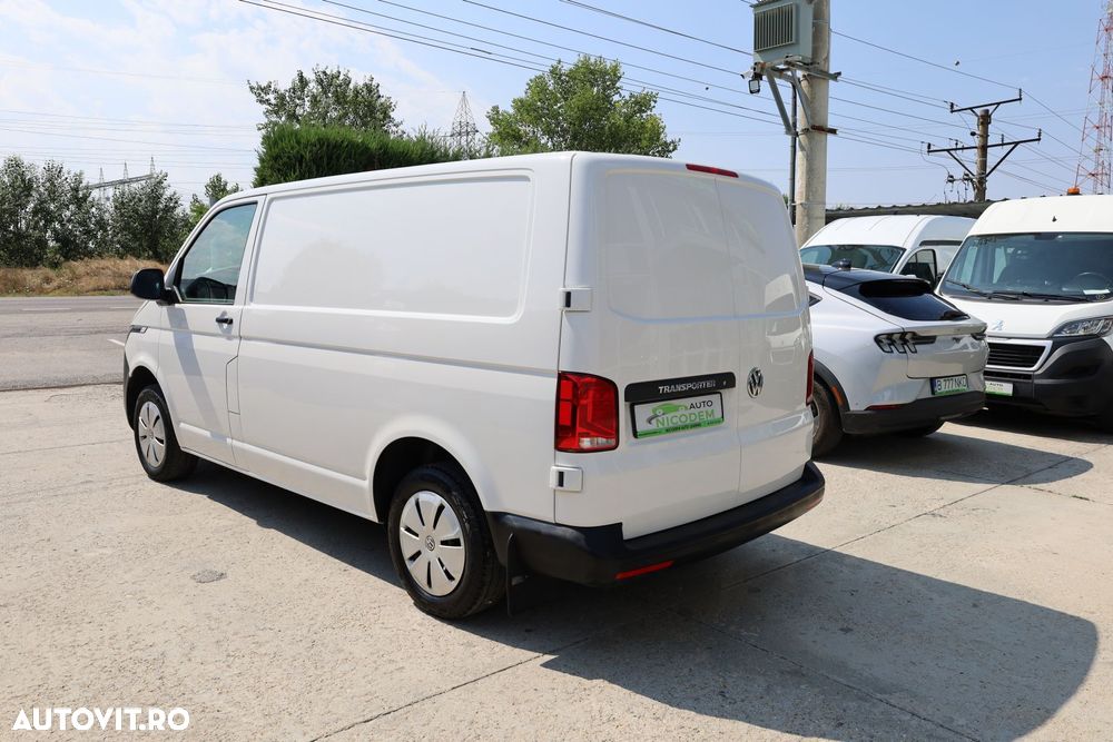 Volkswagen Transporter - 5