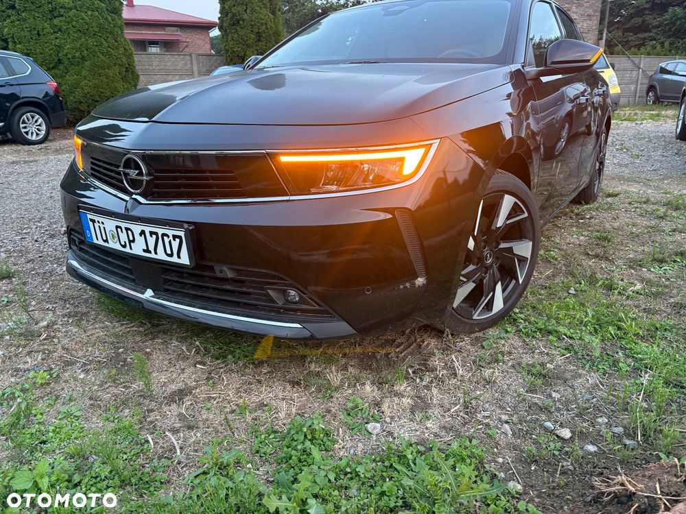 Opel Astra 1.2 T Business Elegance S&S - 2