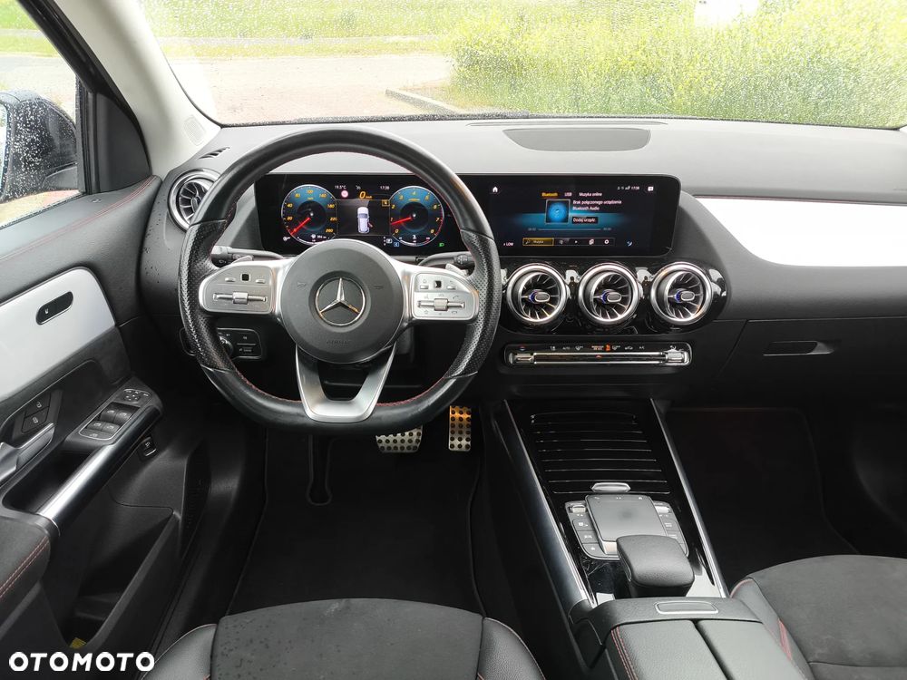 Mercedes-Benz GLA 250 4-Matic AMG Line - 15
