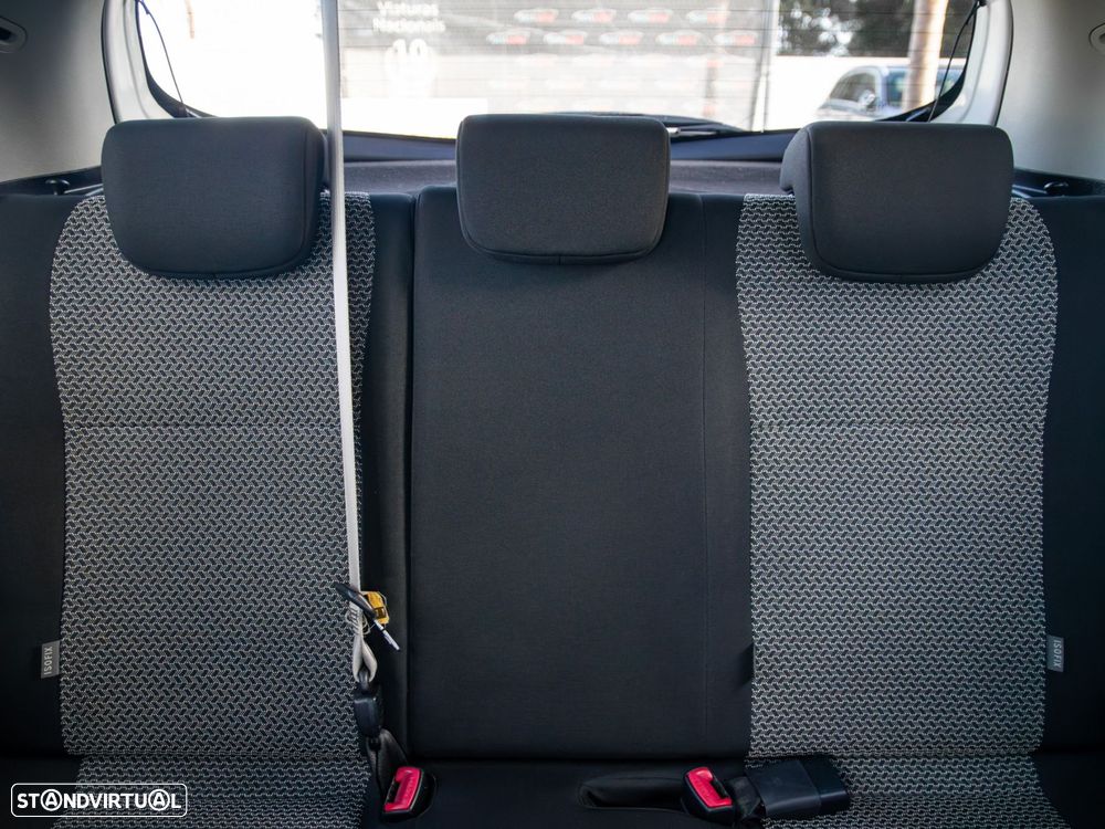 Toyota Yaris 1.33 VVT-i Sport - 19