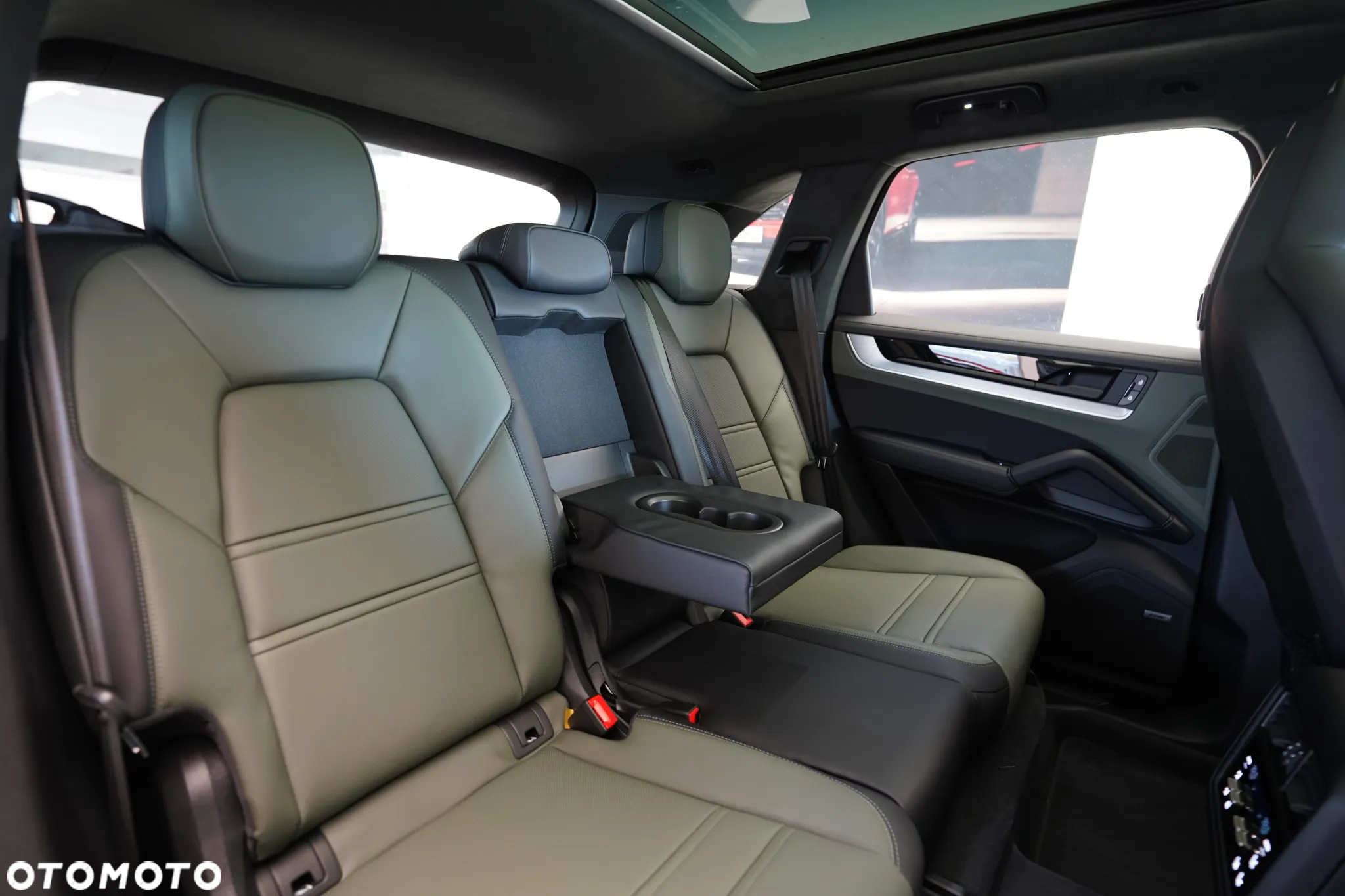 Porsche Cayenne - 11
