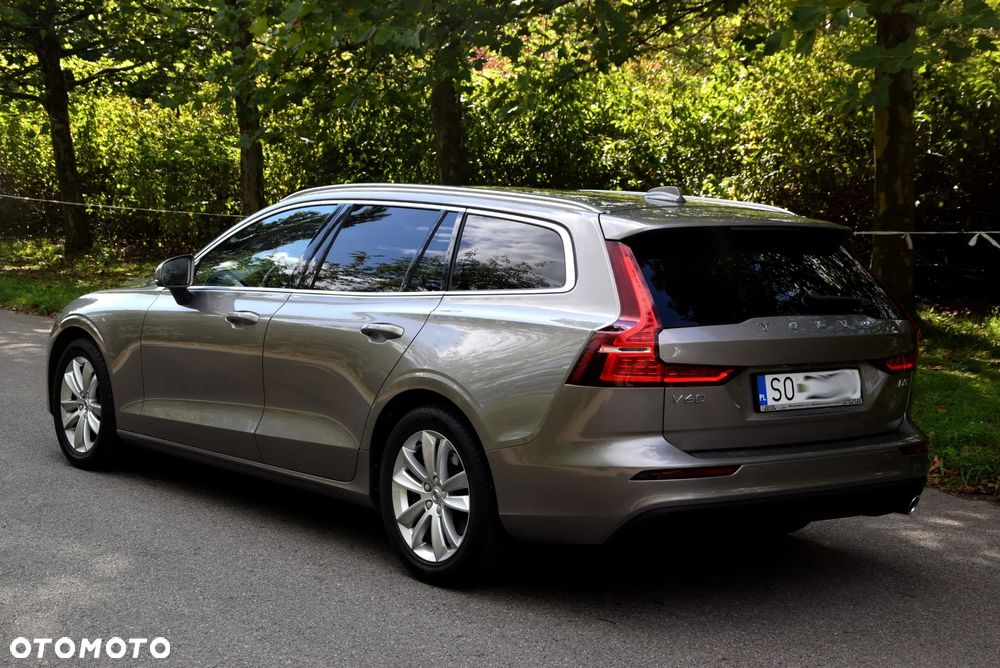 Volvo V60 D3 Momentum Pro - 4
