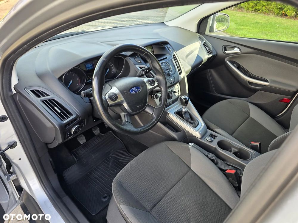 Ford Focus - 21