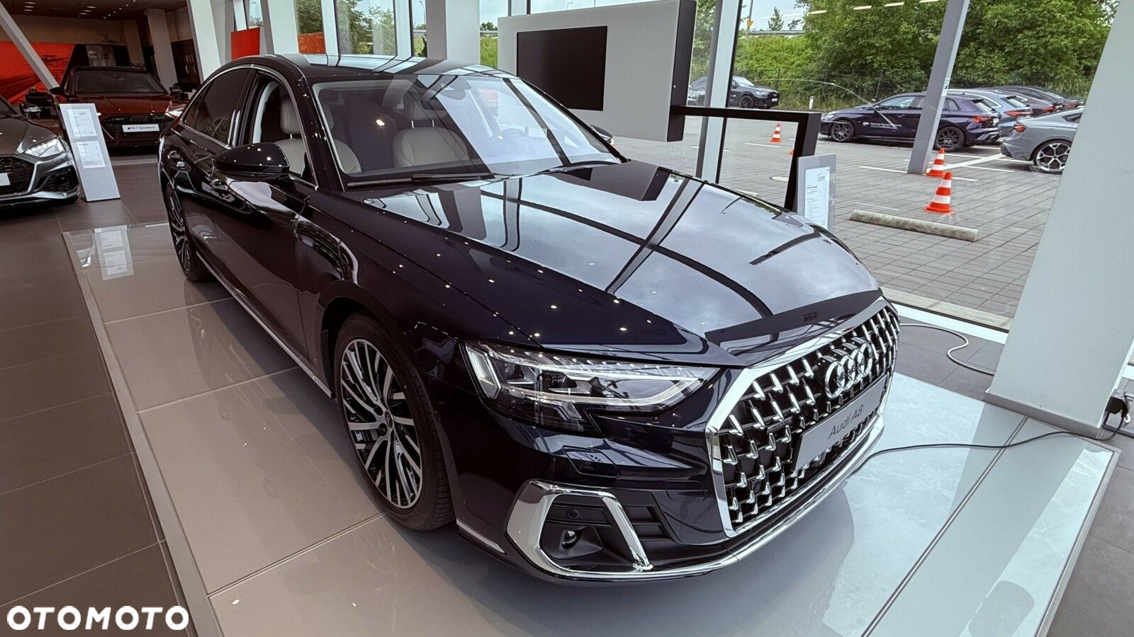 Audi A8 - 2