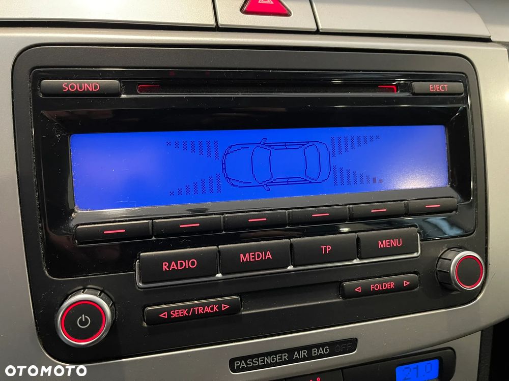 Volkswagen Passat Variant 2.0 TDI DPF BlueMot Comfortline - 15