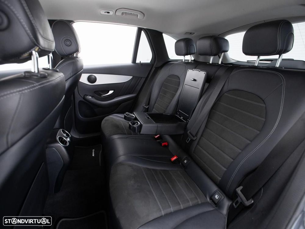 Mercedes-Benz GLC 300 e 4Matic - 11