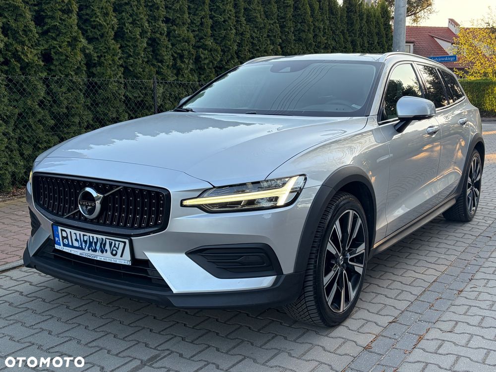 Volvo V60 Cross Country D4 AWD Geartronic Pro - 1