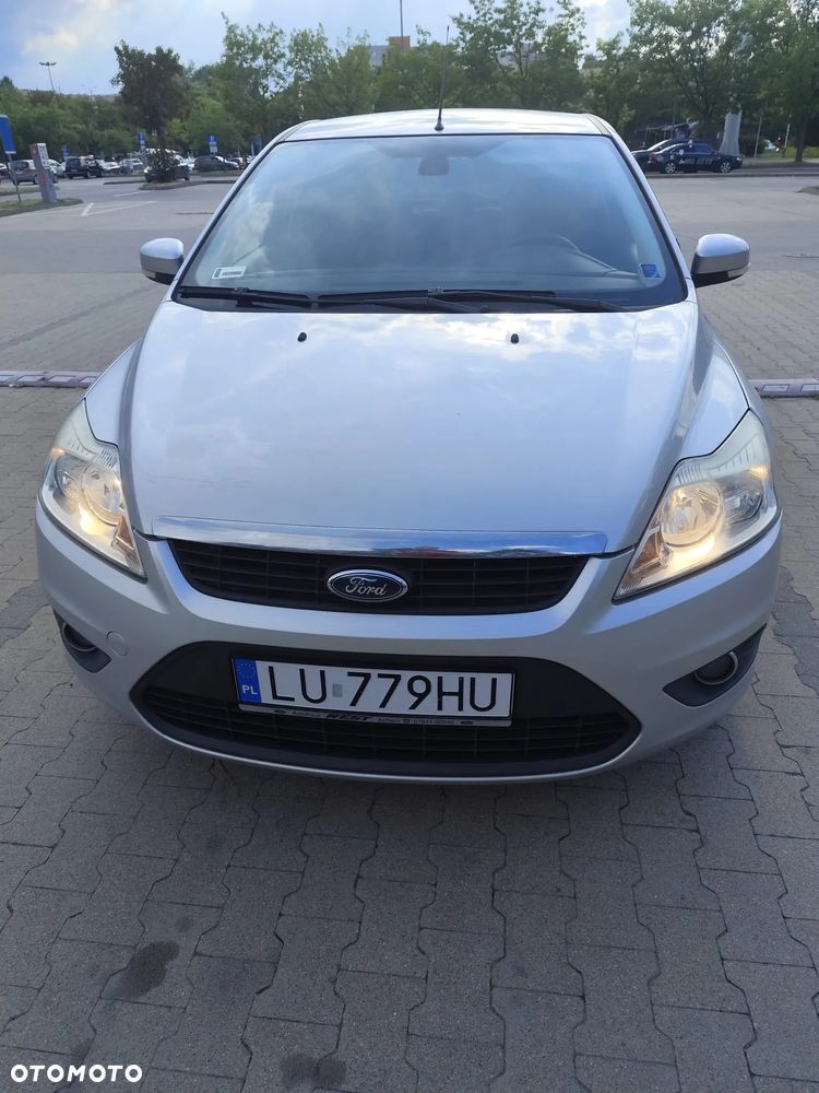 Ford Focus 1.6 16V Ambiente - 1