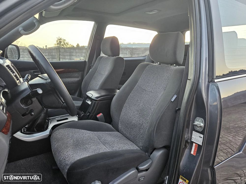 Toyota Land Cruiser 3.0 D-4D - 12