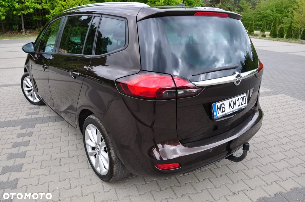 Opel Zafira 1.4 T Cosmo - 24