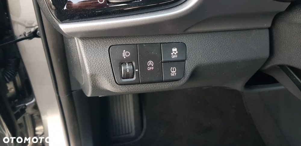 Kia Stonic 1.0 T-GDI 100 OPF DCT7 Vision - 24