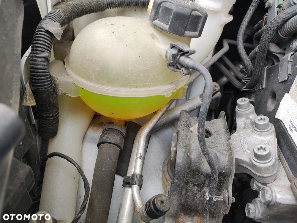 Peugeot 2008 1.6 BlueHDi Allure - 31