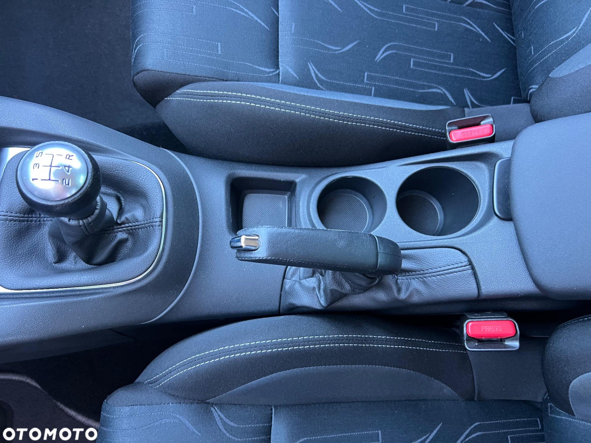 Citroën C4 HDi 90 Attraction - 22