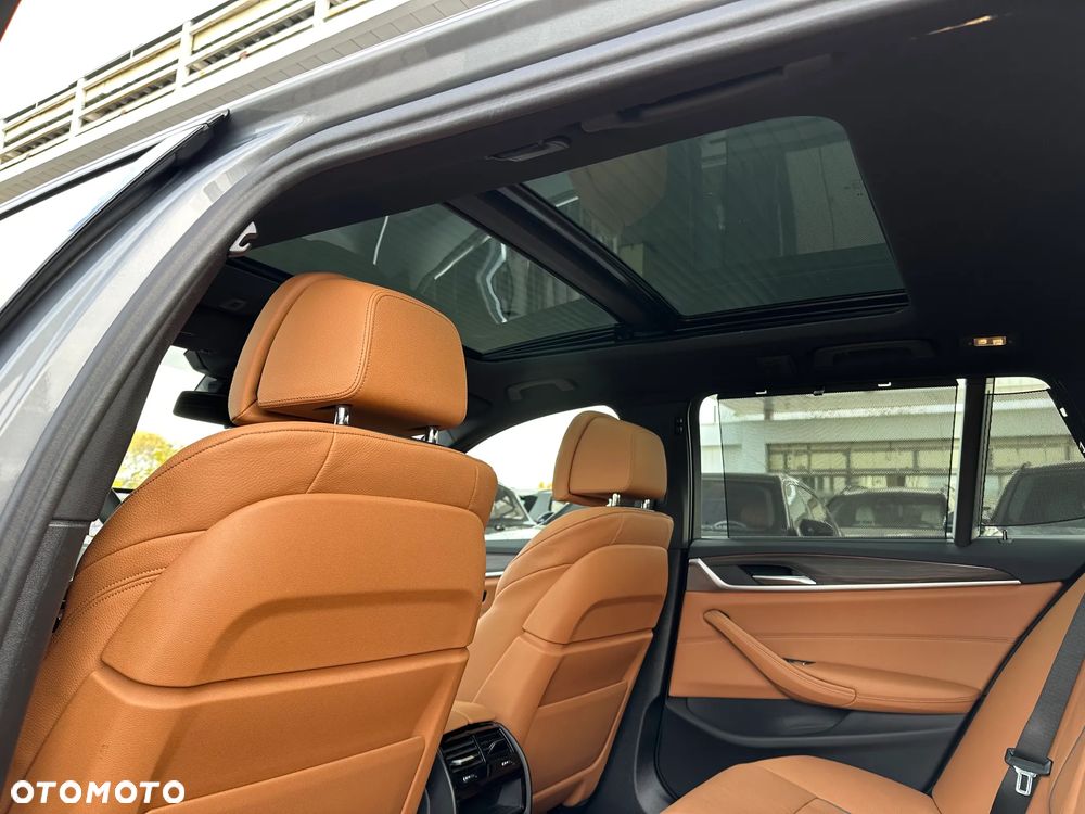 BMW Seria 5 - 22
