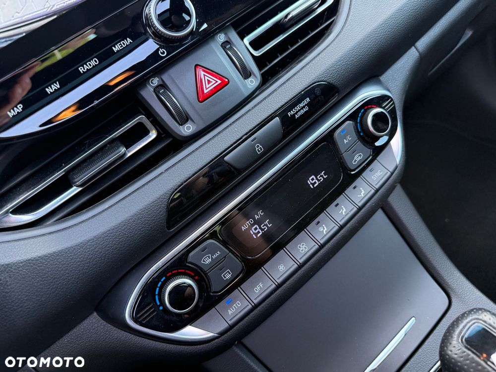 Hyundai i30 1.5 T-GDI 48V-Hybrid DCT N-Line - 31