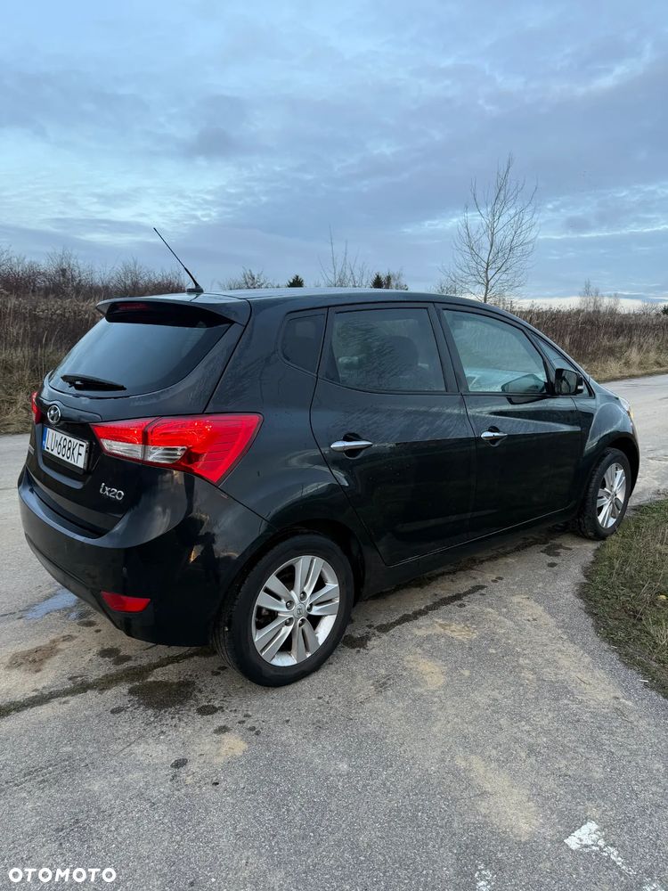 Hyundai ix20 1.4 blue Comfort - 4