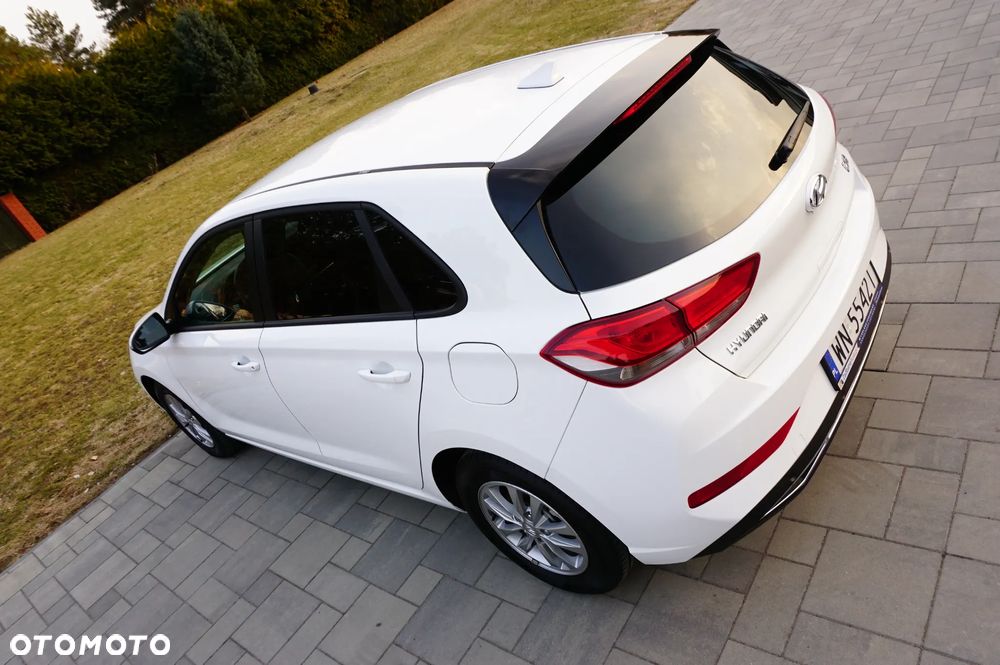 Hyundai i30 1.0 T-GDI Modern - 10