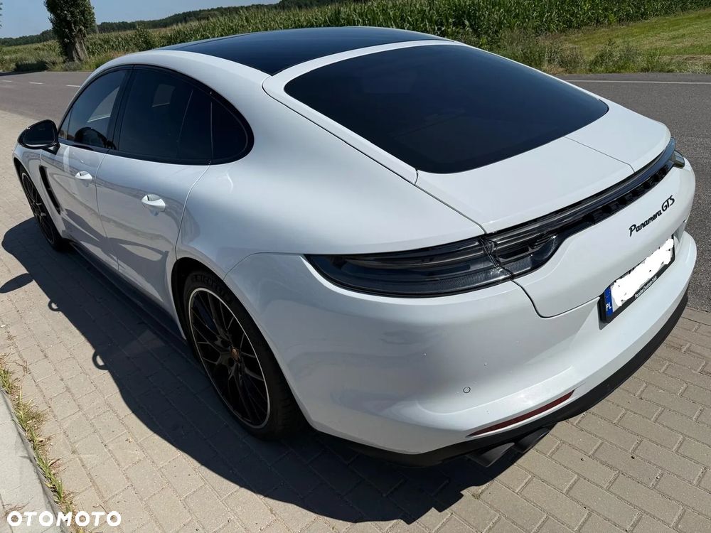 Porsche Panamera - 3