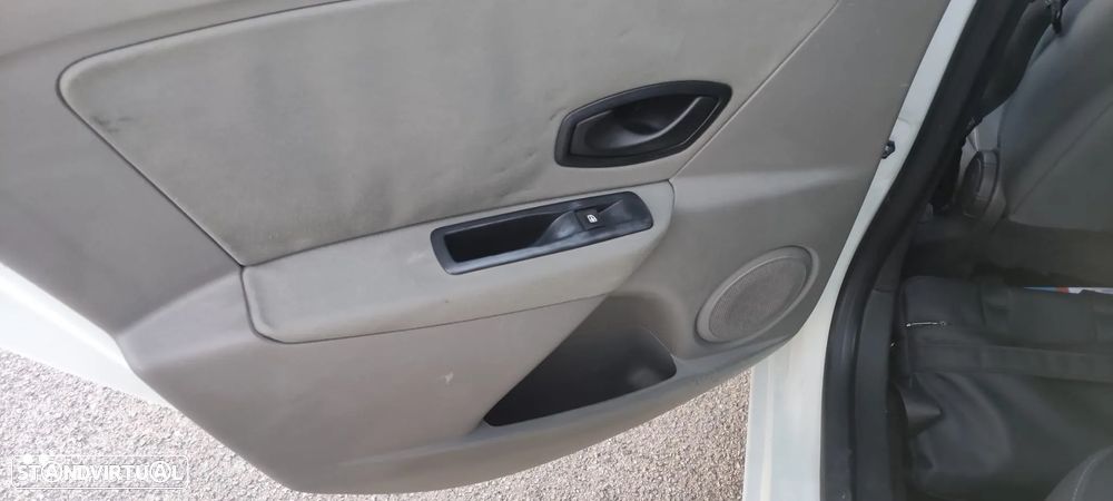 Renault Mégane Sport Tourer dCi 110 FAP Expression - 14