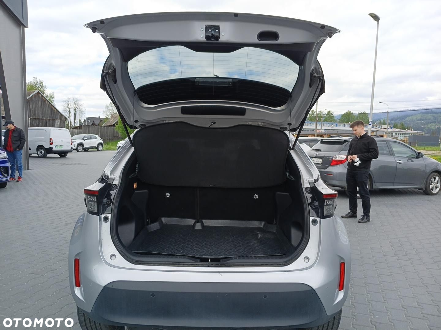 Toyota Yaris Cross - 17