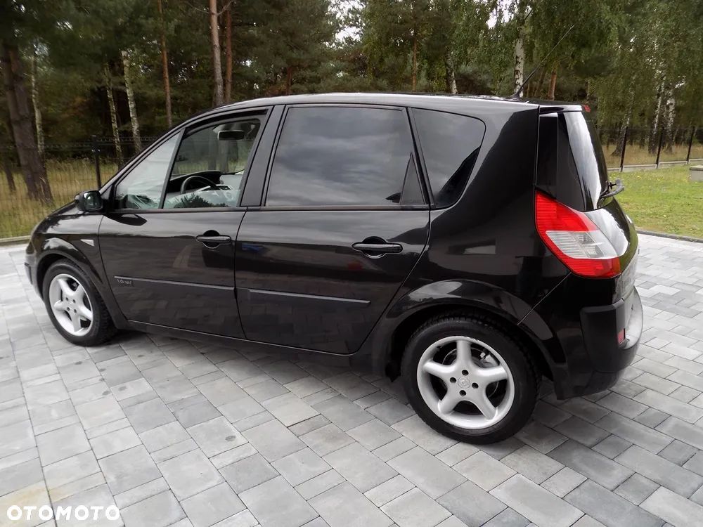 Renault Scenic 1.6 16V Avantage - 21