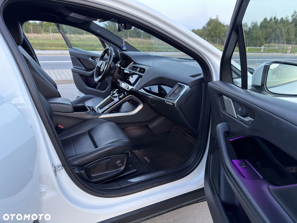Jaguar I-Pace - 8