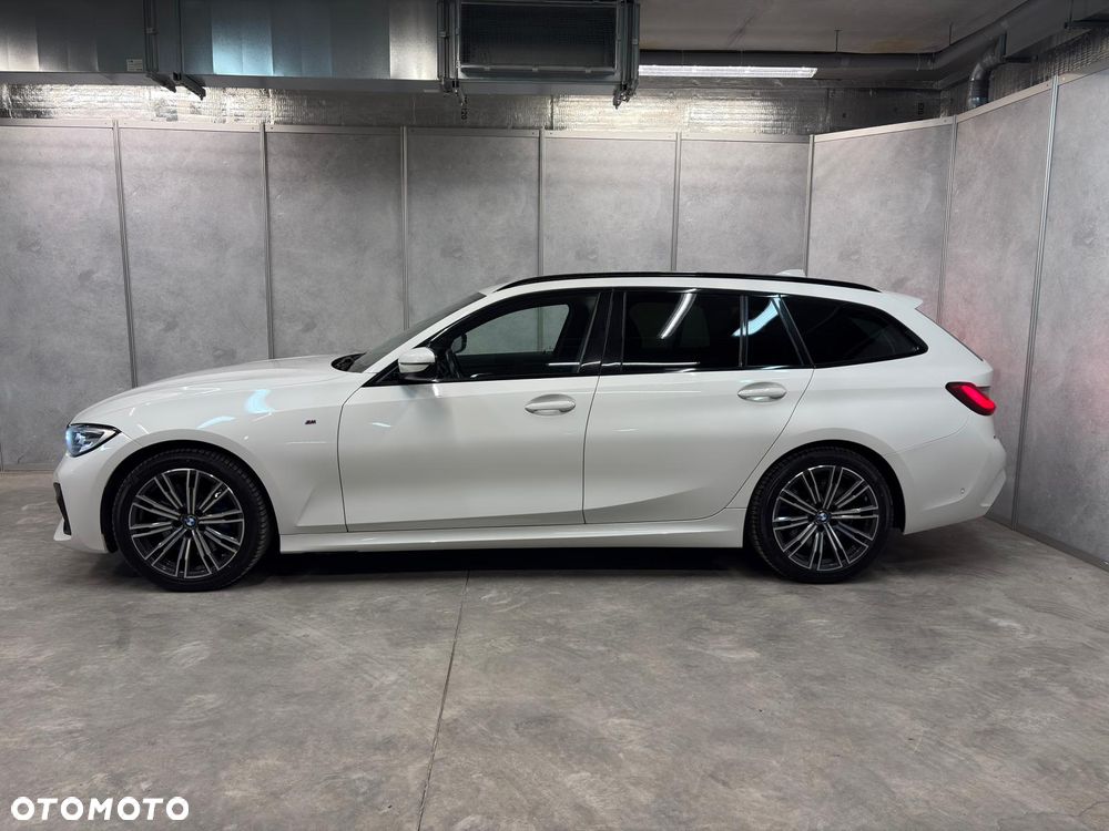 BMW Seria 3 330i xDrive M Sport sport - 4