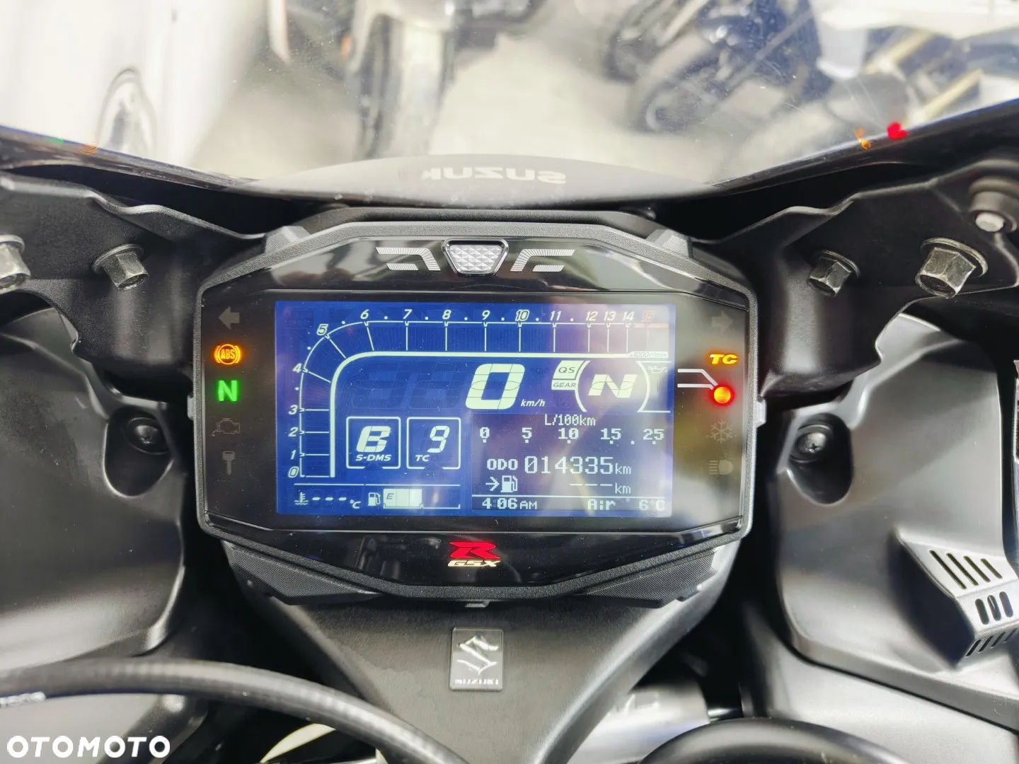 Suzuki GSX-R - 15