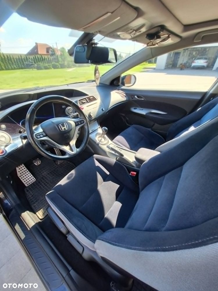 Honda Civic 1.8 Executive - 21