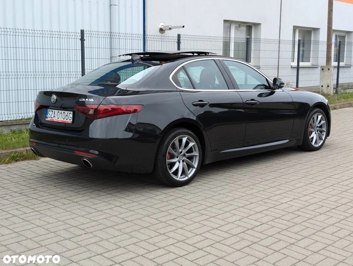 Alfa Romeo Giulia 2.0 Turbo TI Q4 - 27