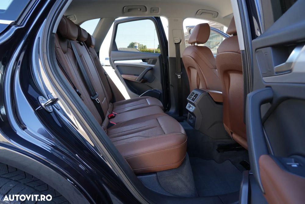 Audi Q5 2.0 40 TDI quattro S tronic Sport - 32
