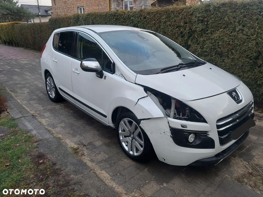 Peugeot 3008 Hybrid4 - 3