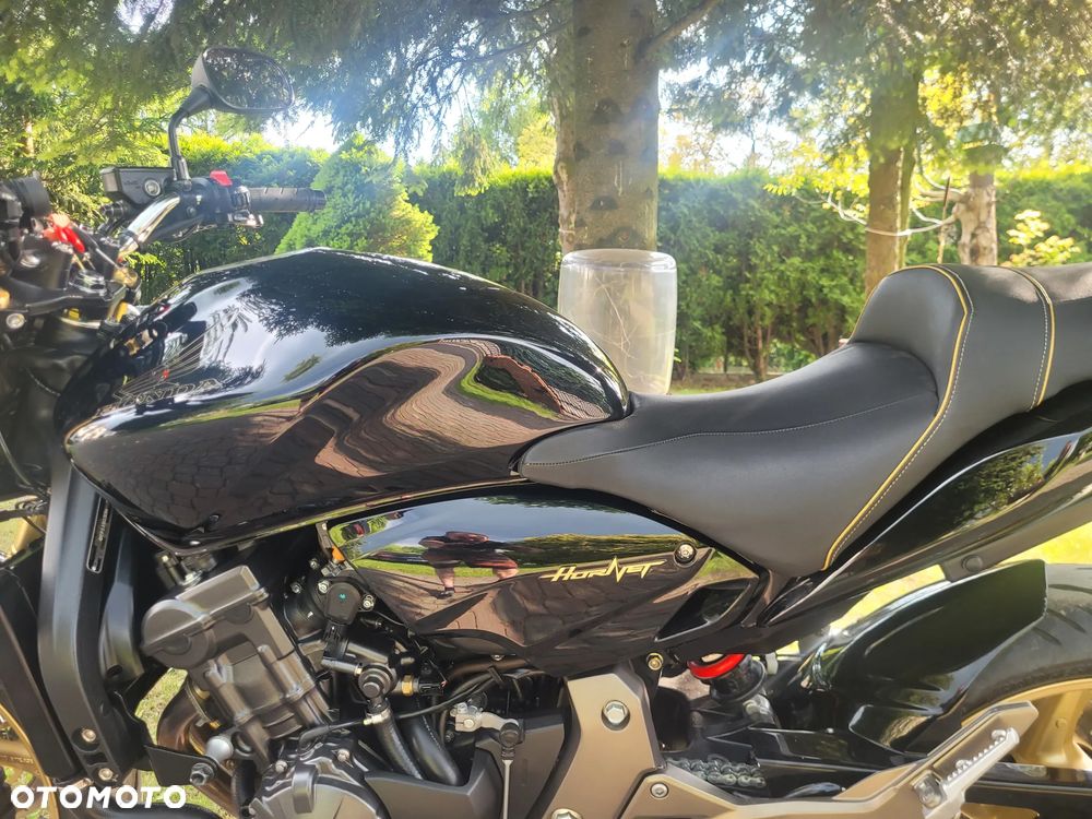 Honda Hornet - 25