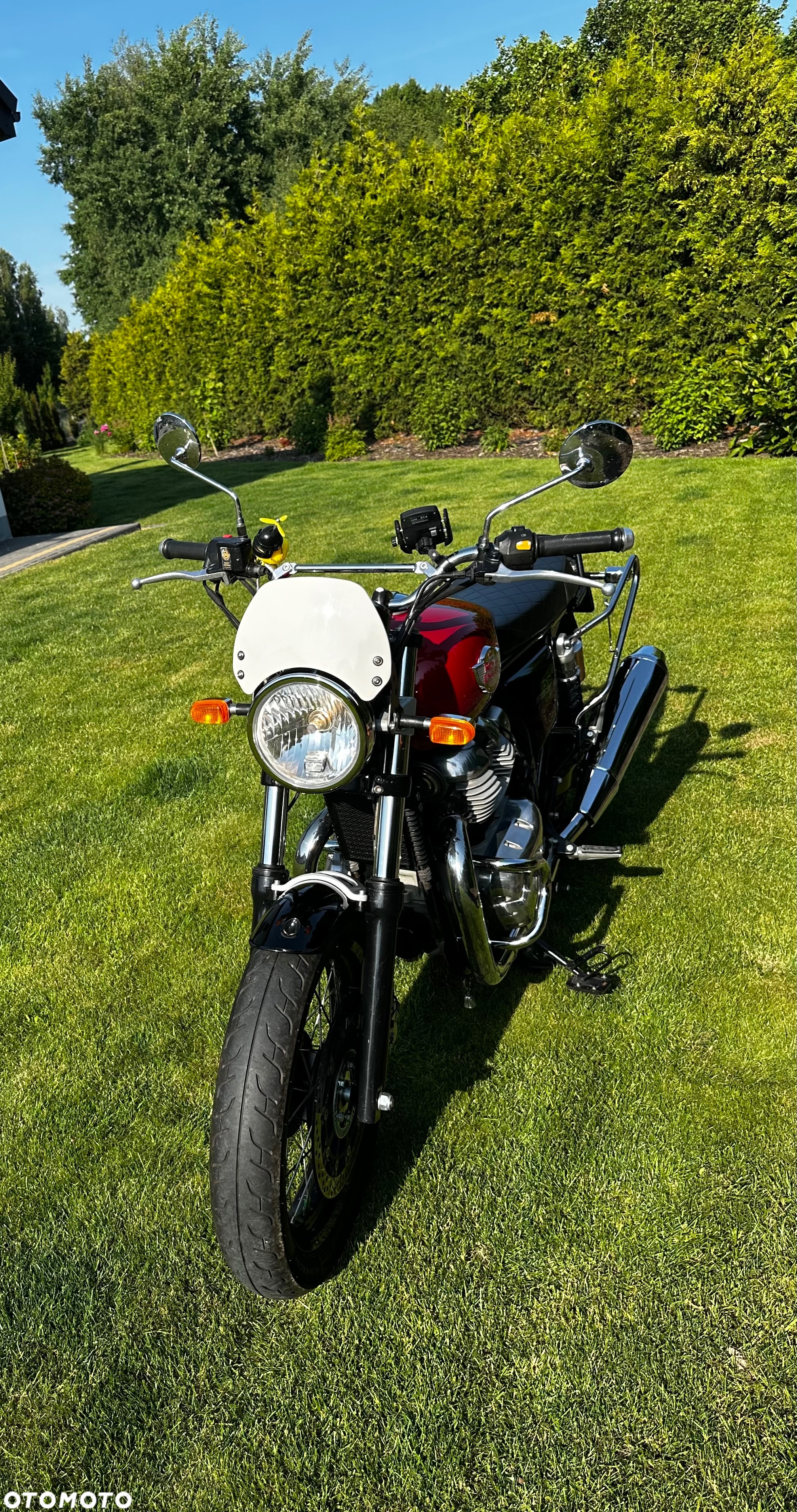 Royal Enfield Interceptor - 4