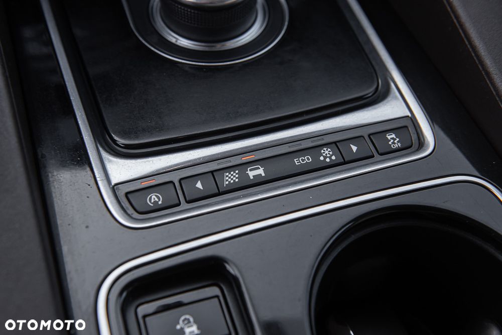Jaguar F-Pace 2.0 i4D AWD Prestige - 25