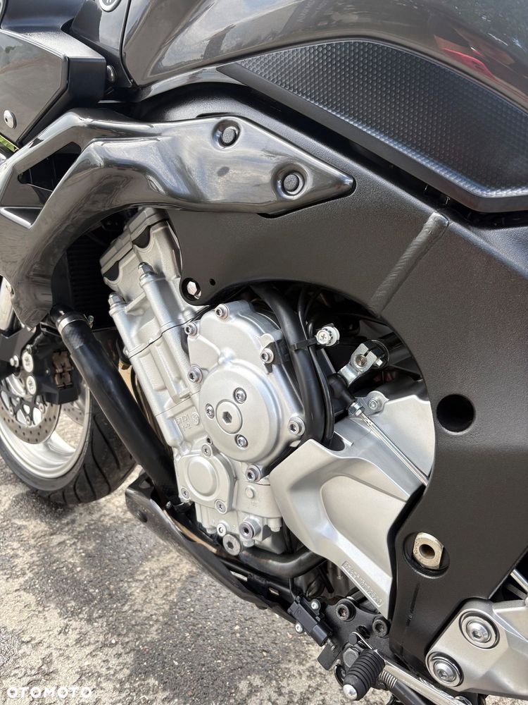 Yamaha FZ - 23