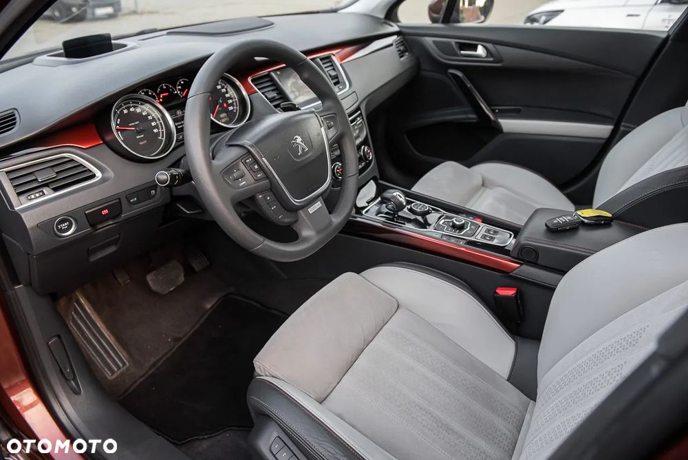 Peugeot 508 RXH 2.0 HDi HYbrid4 - 15