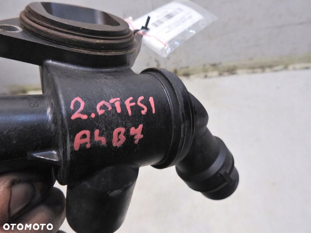 TERMOSTAT OBUDOWA AUDI A4 B7 2.0 TFSI - 2