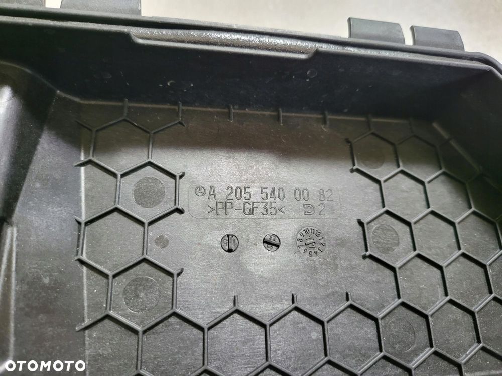 Pokrywa Skrzynki Bezpieczników MERCEDES W205 C63 AMG A2055400082 - 3