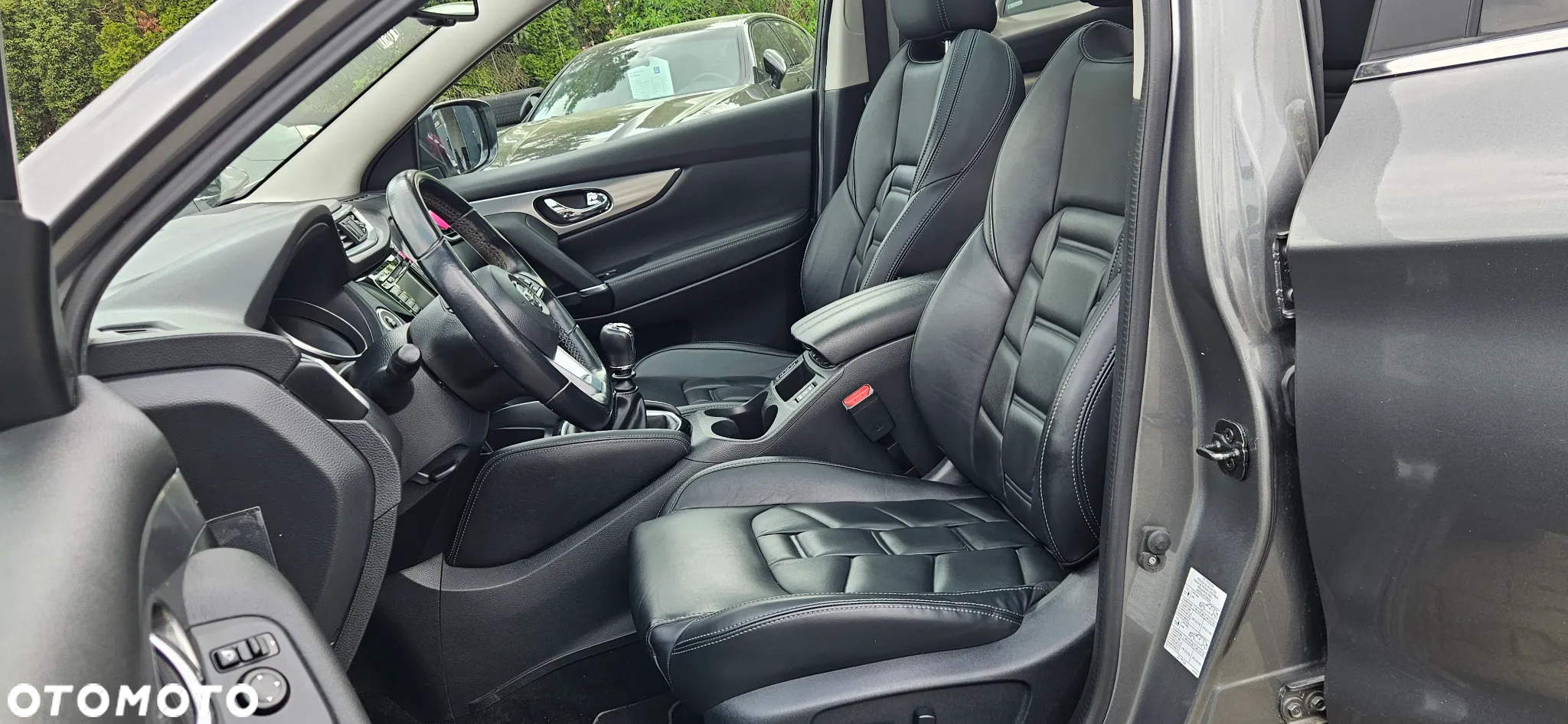 Nissan Qashqai 1.3 DIG-T Tekna - 24