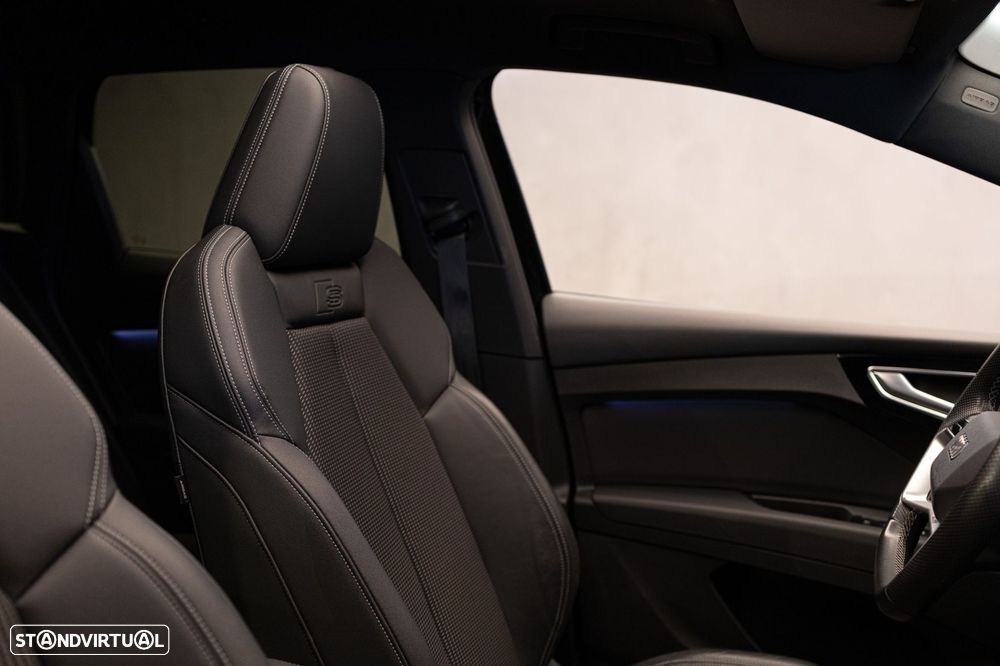 Audi Q4 e-tron 40 - 14