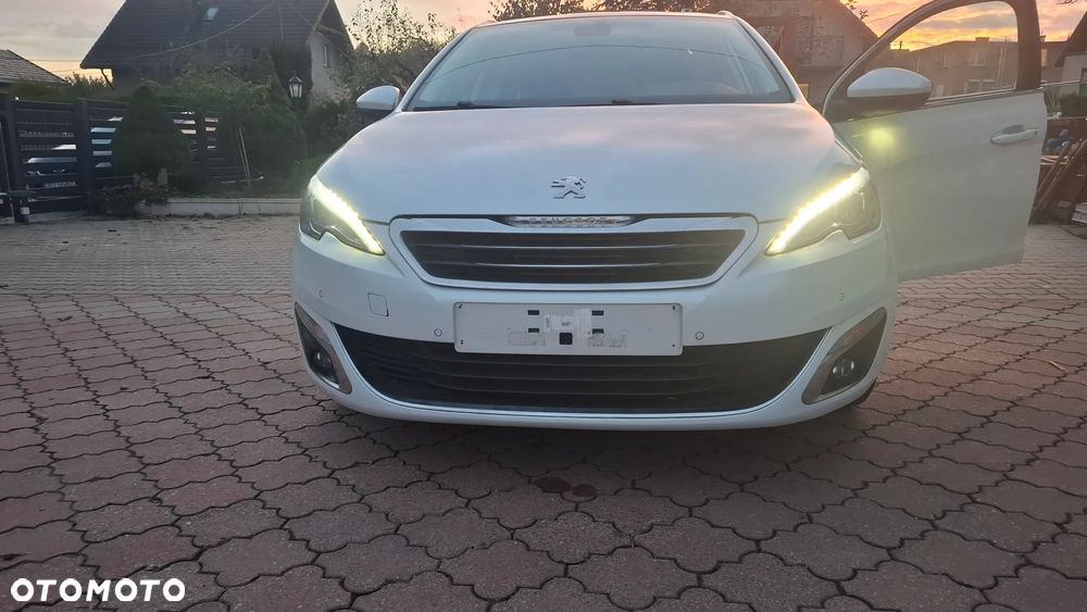 Peugeot 308 1.2 PureTech Allure S&S - 20
