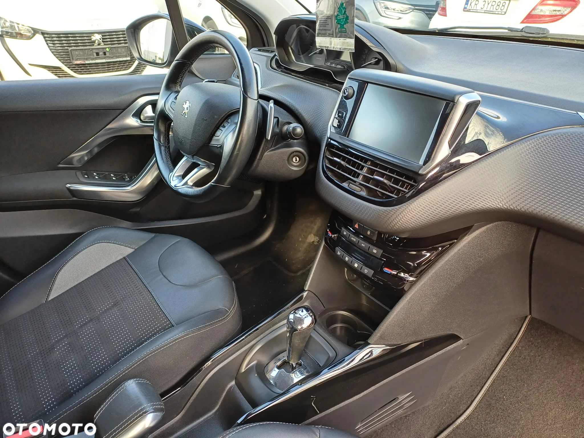 Peugeot 2008 82 e-VTI ETG5 Allure - 10