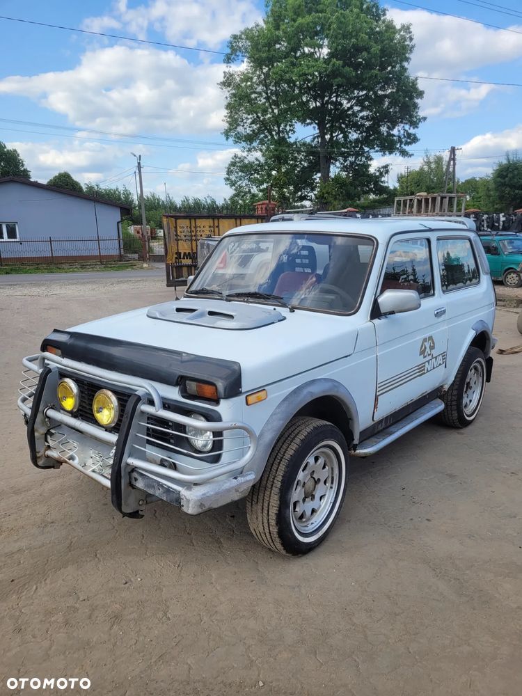 LADA NIVA 4x4 fotel kanapa deska kokpit podsufitka boczek podłokietnik licznik panel szyb stacyjka zestaw startowy - 2
