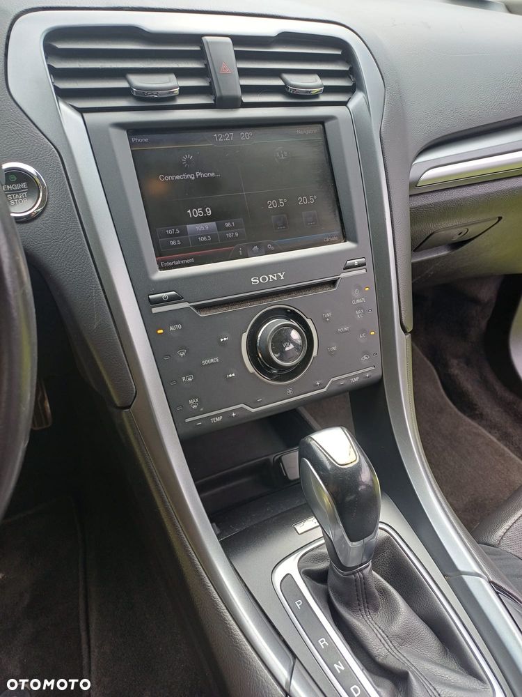 Ford Fusion 2.0 EcoBoost Titanium - 11